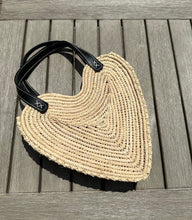 Load image into Gallery viewer, Daria heart bag