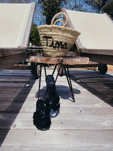 Carica l'immagine nel visualizzatore di Gallery, Daria customized straw bag