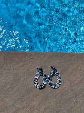 Carica l'immagine nel visualizzatore di Gallery, Daria Acrylic Earrings